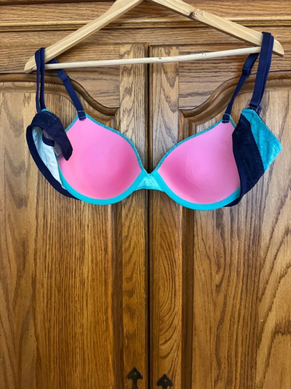 PINK Victoria's Secret Teal & Navy T-Shirt Bra